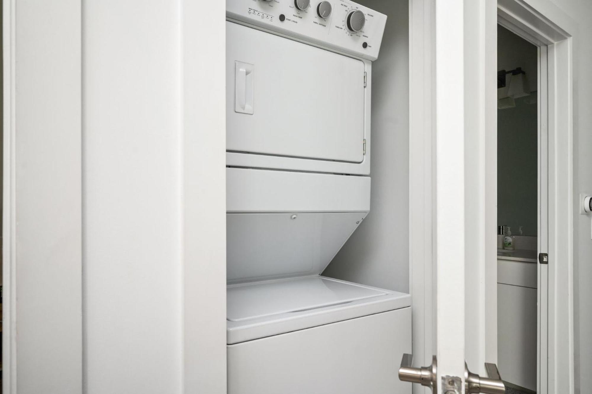 Brand New Condo With Balcony Washer Dryer 542Blvd Atlanta Exterior photo